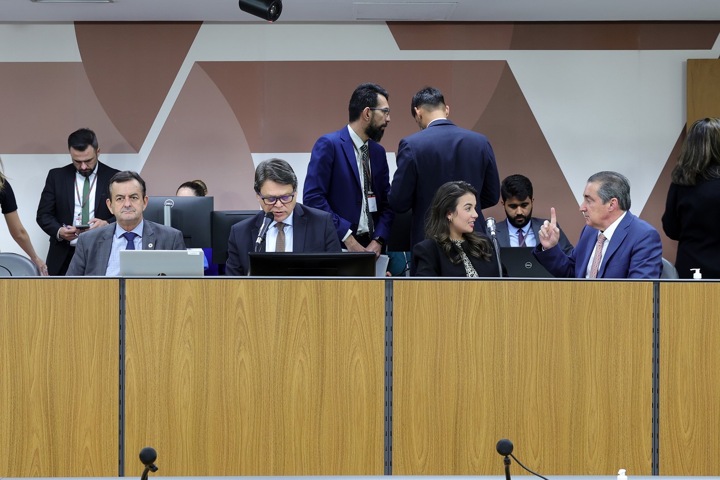 Comissão de Fiscalização Financeira e Orçamentária - análise de proposições (reunião das 14:30)