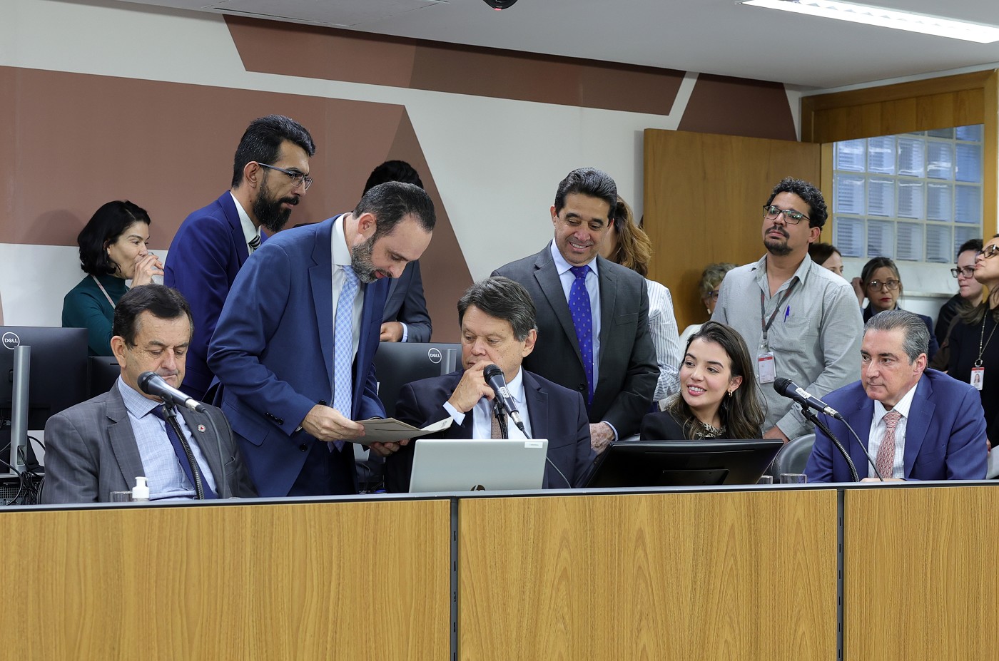 Comissão de Fiscalização Financeira e Orçamentária - análise de proposições (reunião das 14:45)