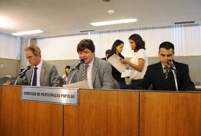 A pedido de representantes das etnias xacriabá e pataxó, será discutida a situação da educação indígena no Estado