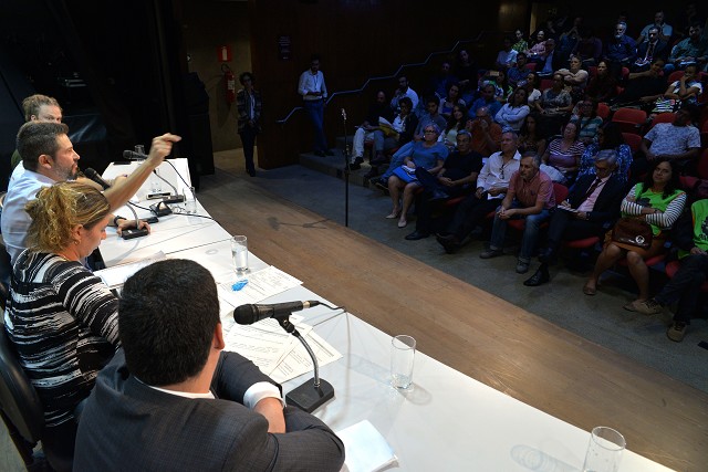 Comissão de Direitos Humanos - debate sobre a situação de São Sebastião das Águas Claras - Macacos