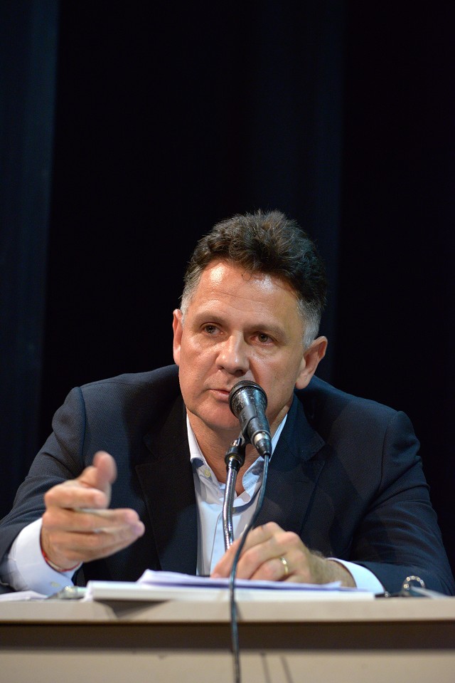 Comissão de Direitos Humanos - debate sobre a situação de São Sebastião das Águas Claras - Macacos