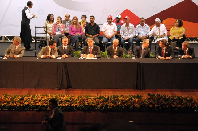 A cerimônia de lançamento dos Fóruns Regionais de Governo foi realizada na Cidade Administrativa