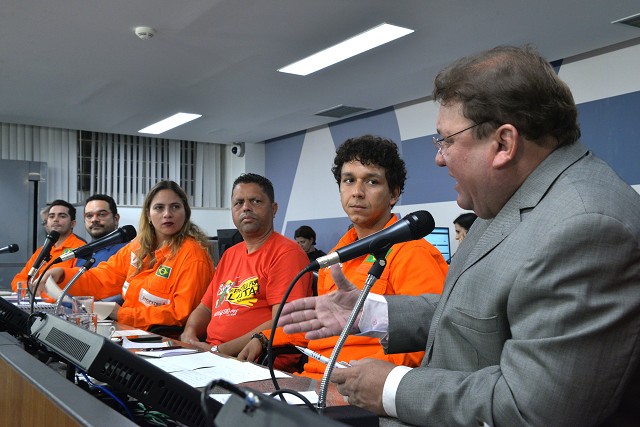 Um dos pontos abordados na reunião é que o Brasil vai na contramão da tendência de outros países, de diversificar suas fontes de energia