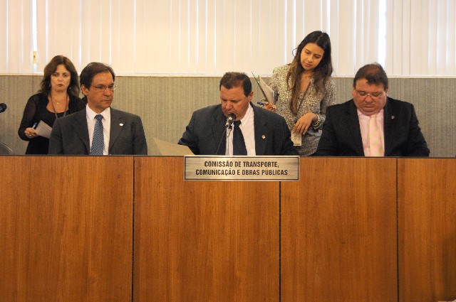 Comissão de Transporte, Comunicação e Obras Públicas - análise de proposições