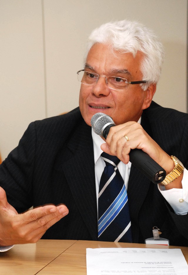 Comissão do Trabalho, da Previdência e da Ação Social - debate a implantação do piso salarial regional no Estado