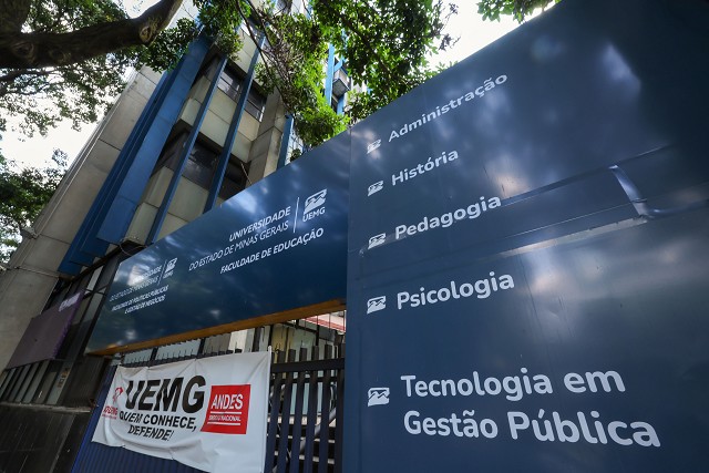 Banco de Imagens - Imóveis e prédios públicos (Propag)
