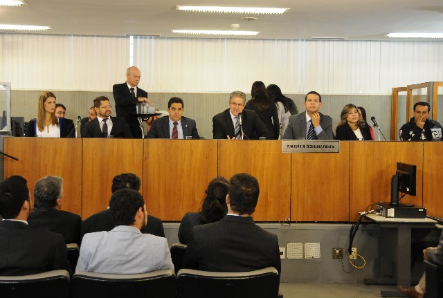 Deputados consideraram a moção de aplauso uma motivação para o combate ao crime