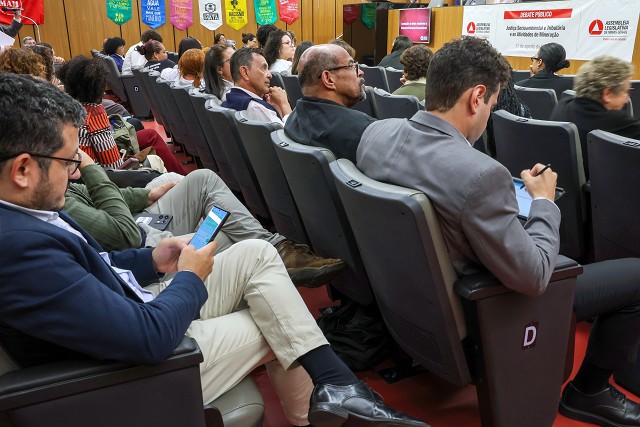 Debate Público - Justiça Socioambiental e Tributária e as Atividades de Mineração - Mesa 3