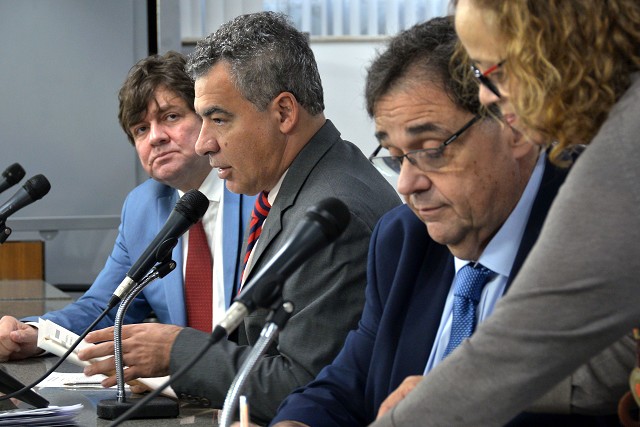 O presidente da comissão, deputado Doutor Jean Freire, teve aprovado um total de quatro requerimentos