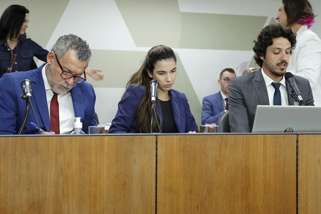 Comissão de Constituição e Justiça - análise de proposições