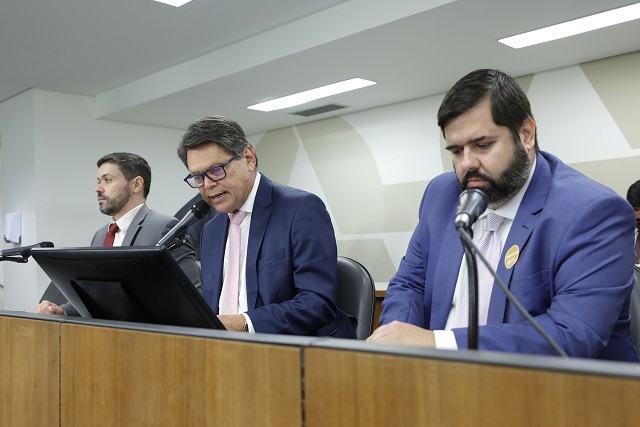 Comissão de Fiscalização Financeira e Orçamentária - avaliação de metas fiscais