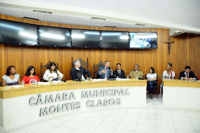 Comissão de Direitos Humanos - debate sobre liminar de despejo em Montes Claros