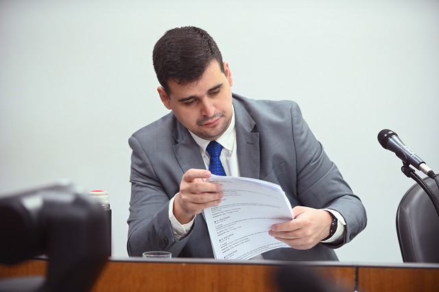 Comissão de Constituição e Justiça - análise de proposições