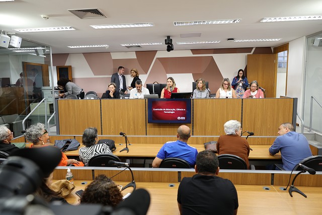 Comissão de Educação, Ciência e Tecnologia - debate sobre a da carreira dos profissionais da educação básica