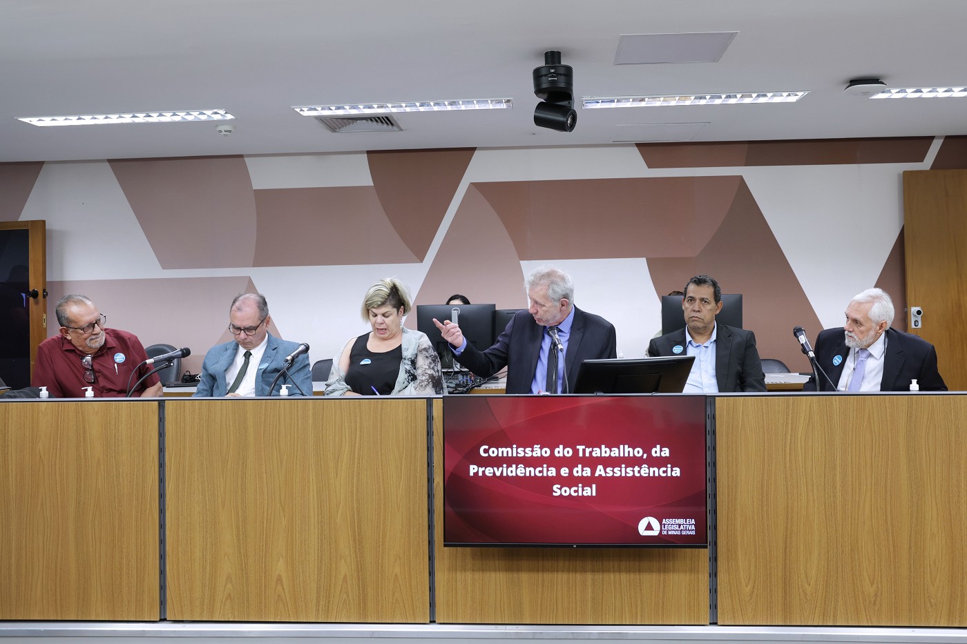 Comissão do Trabalho, da Previdência e da Assistência Social - debate sobre os professores da Fundação Pedro Leopoldo