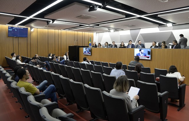 Comissão de Esporte, Lazer e Juventude debate o Processo Unificado de Escolha dos Conselhos Tutelares, na forma da Lei nº 12.696, de 2012, que será realizado em todos os municípios mineiros no primeiro domingo de outubro de 2019.