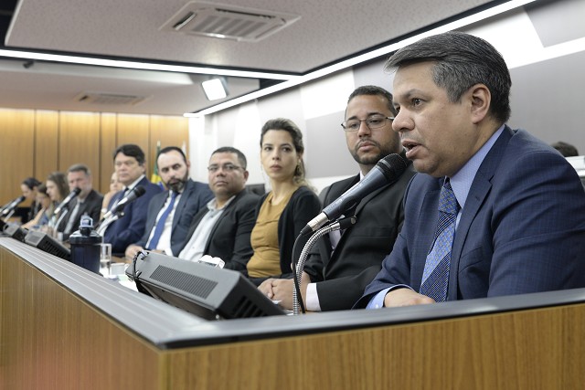 Comissão de Esporte, Lazer e Juventude debate o Processo Unificado de Escolha dos Conselhos Tutelares, na forma da Lei nº 12.696, de 2012, que será realizado em todos os municípios mineiros no primeiro domingo de outubro de 2019.