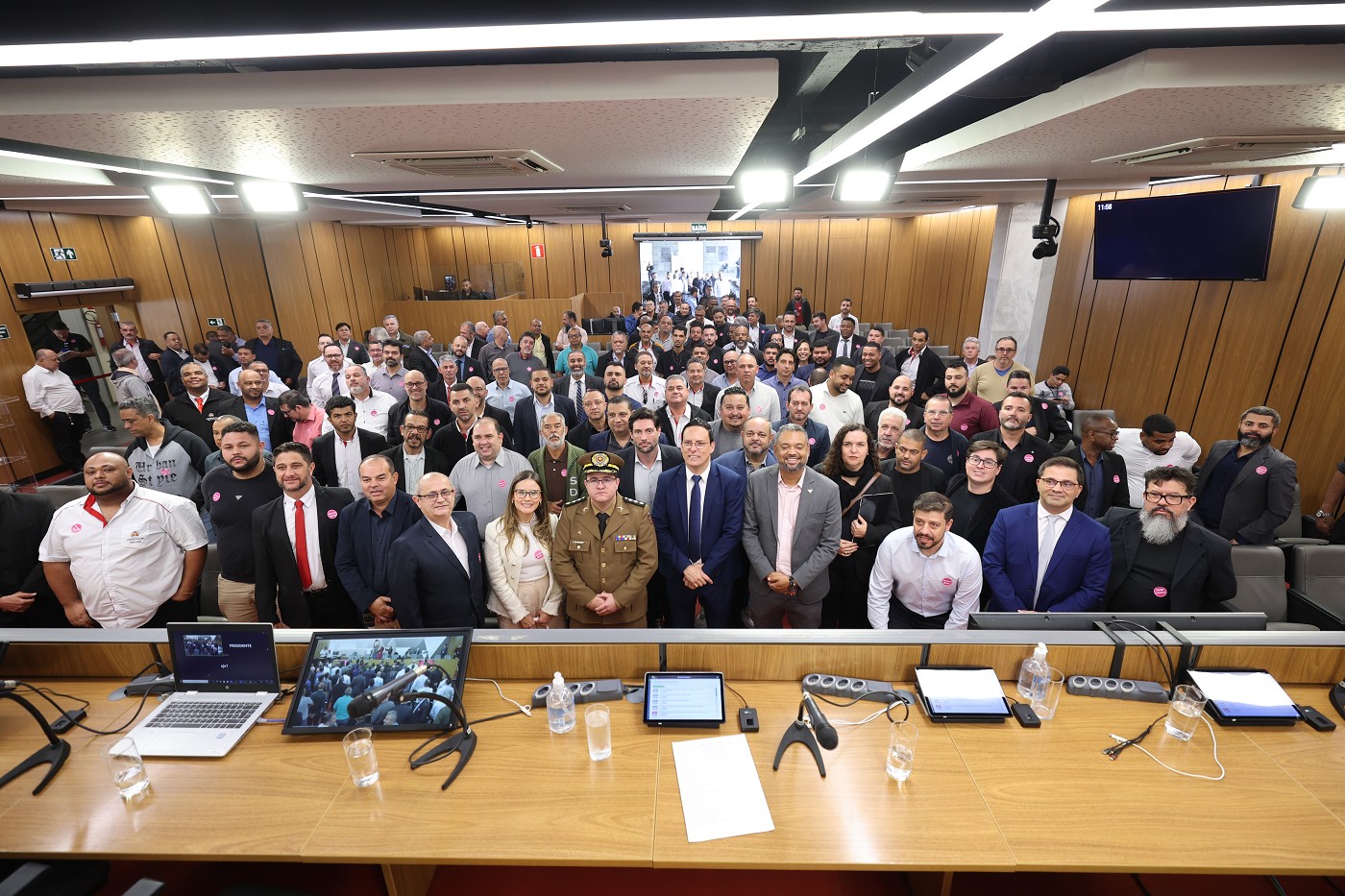 Comissão de Transporte, Comunicação e Obras Públicas - debate sobre a circulação de táxis nas pistas do Move