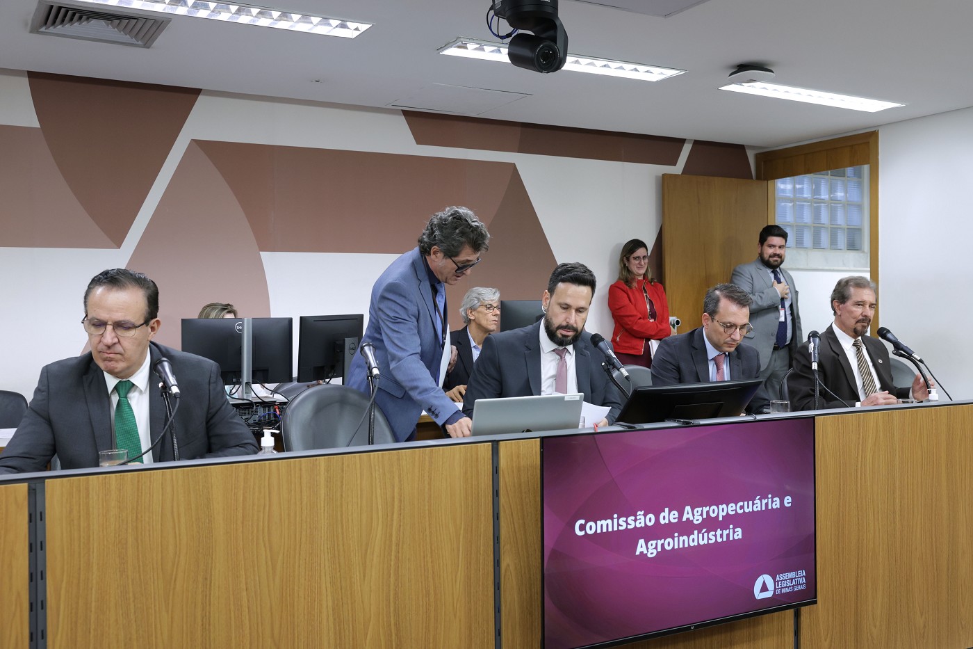 Comissão de Agropecuária e Agroindústria - análise de proposições