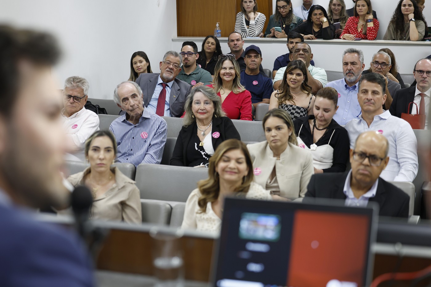 Comissão de Saúde - entrega de votos de congratulações a profissionais de diversas áreas da saúde por relevantes serviços prestados