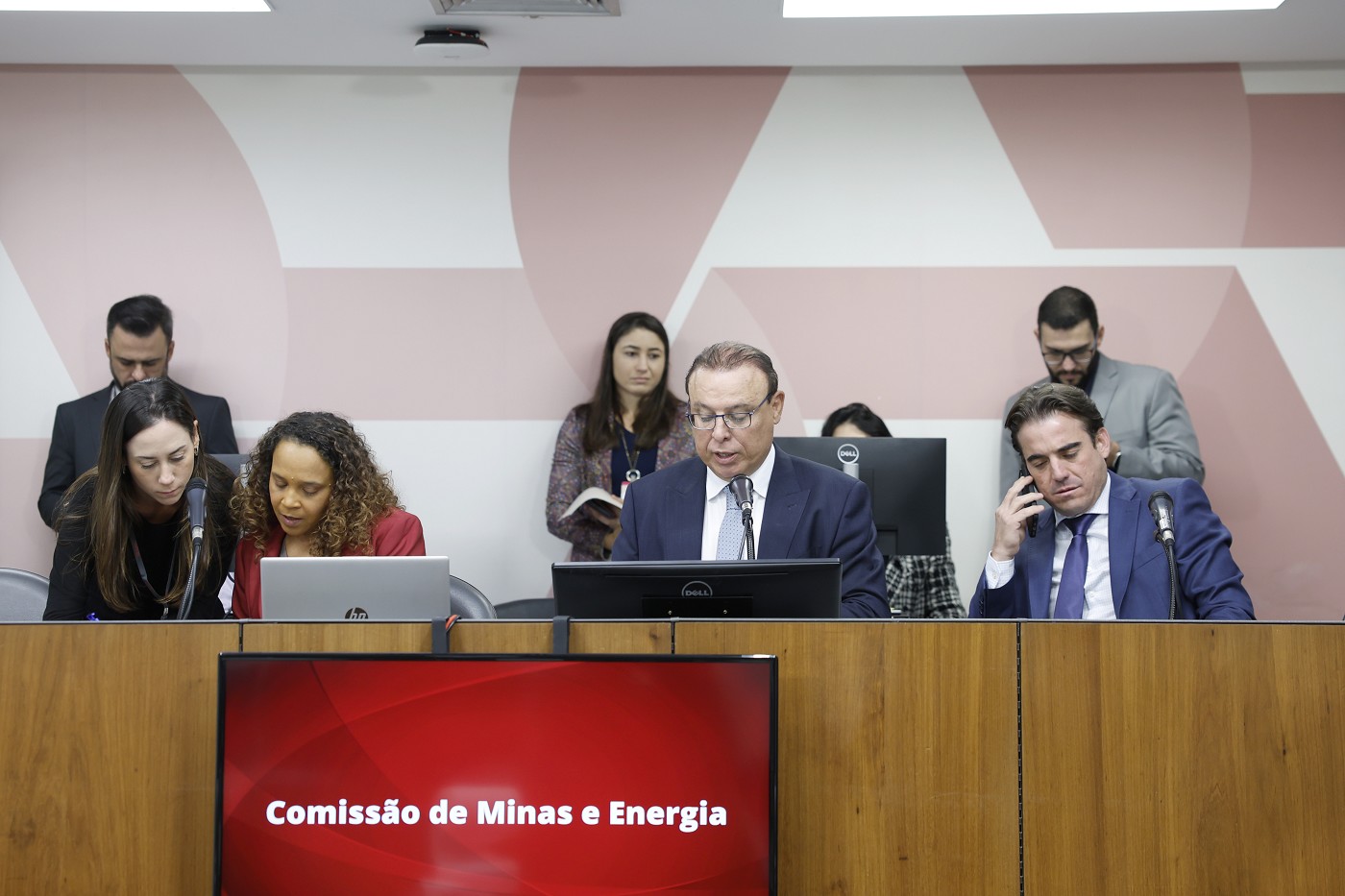 Comissão de Minas e Energia - análise de proposições
