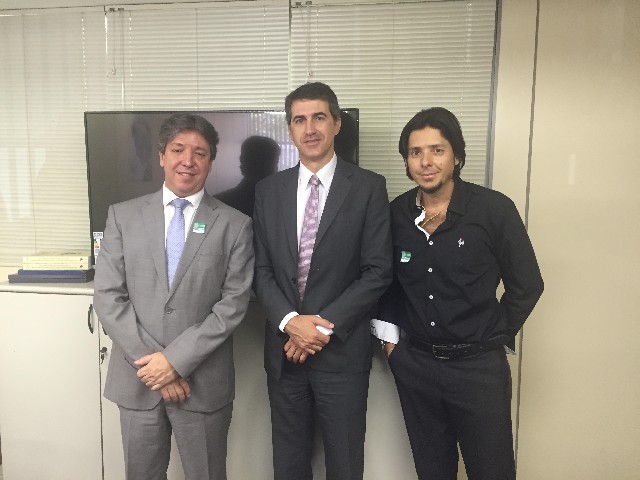 Deputado Antônio Jorge (à esquerda) levou reivindicações sobre política antidrogas ao titular da Senad