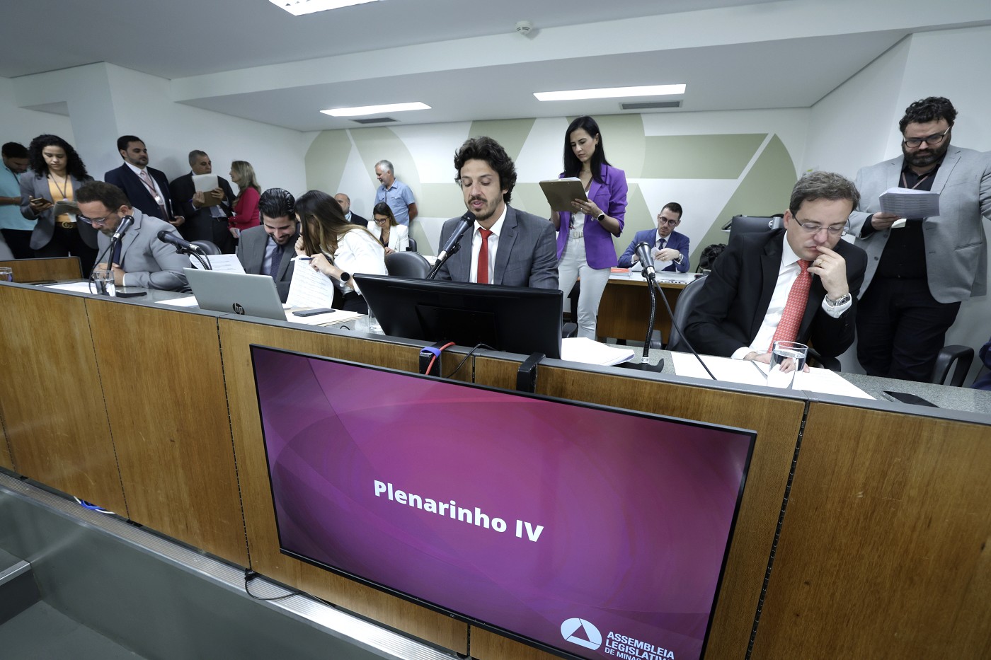 Comissão de Constituição e Justiça - análise de proposições (reunião da 10:00)