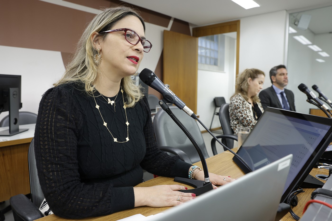 Comissão de Educação, Ciência e Tecnologia - debate sobre fechamento de escola para pessoas com deficiência