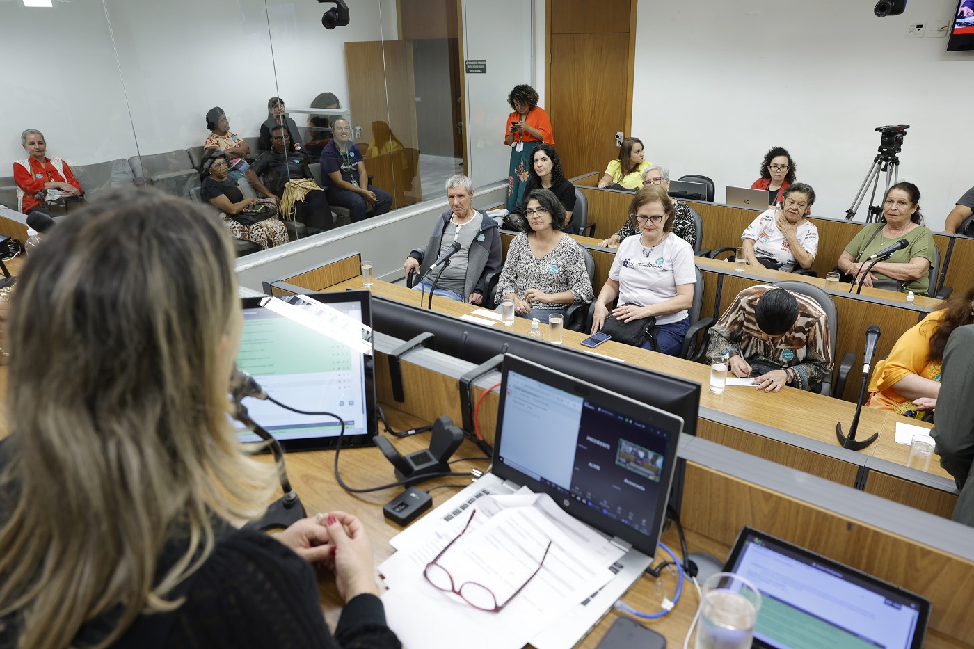 Comissão de Educação, Ciência e Tecnologia - debate sobre fechamento de escola para pessoas com deficiência