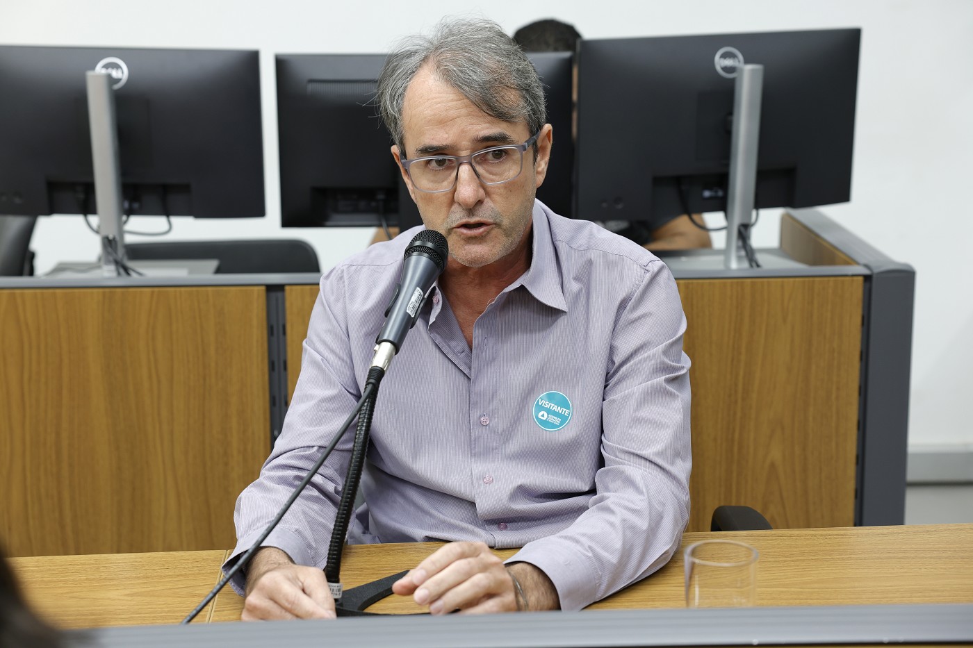 Comissão de Educação, Ciência e Tecnologia - debate sobre fechamento de escola para pessoas com deficiência