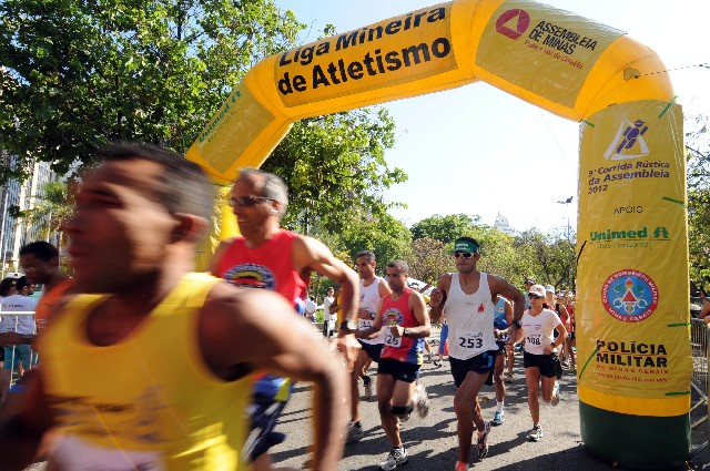 Mais de 300 pessoas participaram da Corrida Rústica da Assembleia no ano passado