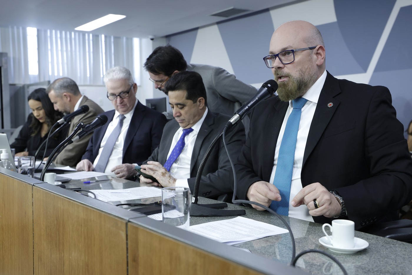 Comissão de Administração Pública - análise de proposições