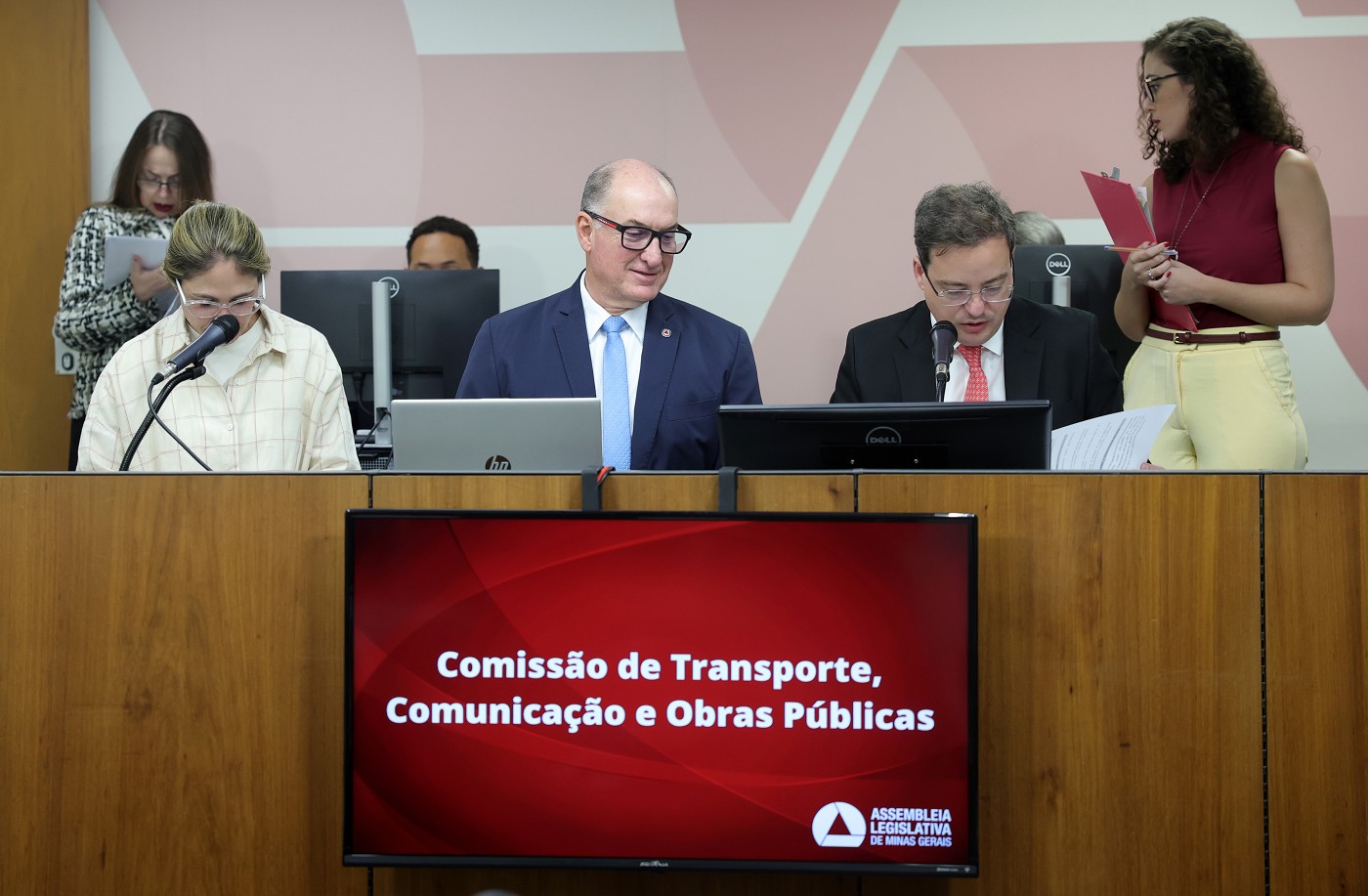 Comissão de Transporte, Comunicação e Obras Públicas - análise de proposições