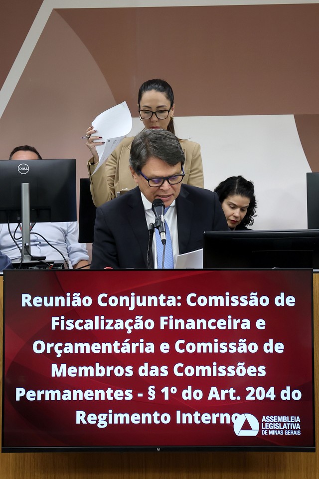 Comissão de Fiscalização Financeira e Orçamentária e Comissão de Membros das Comissões Permanentes - Art. 204 do Regimento Interno