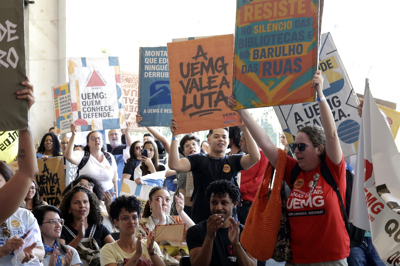 Comissão de Educação, Ciência e Tecnologia  - análise de proposições