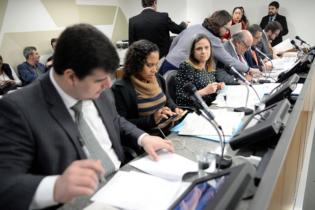 Recebeu aval PL que altera Política Estadual de Aquisição de Alimentos da Agricultura Familiar