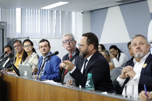 Comissão do Trabalho, da Previdência e da Assistência Social - debate sobre a administração de agrotóxicos por drones