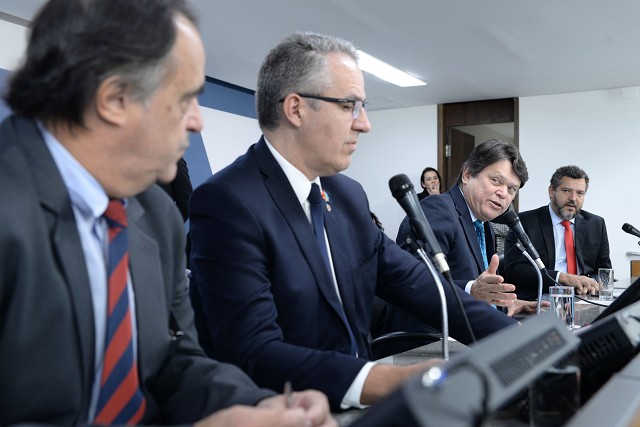 Segundo deputados, situação financeira do estado é desafio para a tramitação de um Plano Estadual das Juventudes