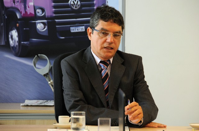 O secretário de Estado Fausto Pereira dos Santos vai apresentar relatório do SUS relativo ao último quadrimestre de 2014 - Arquivo/ALMG
