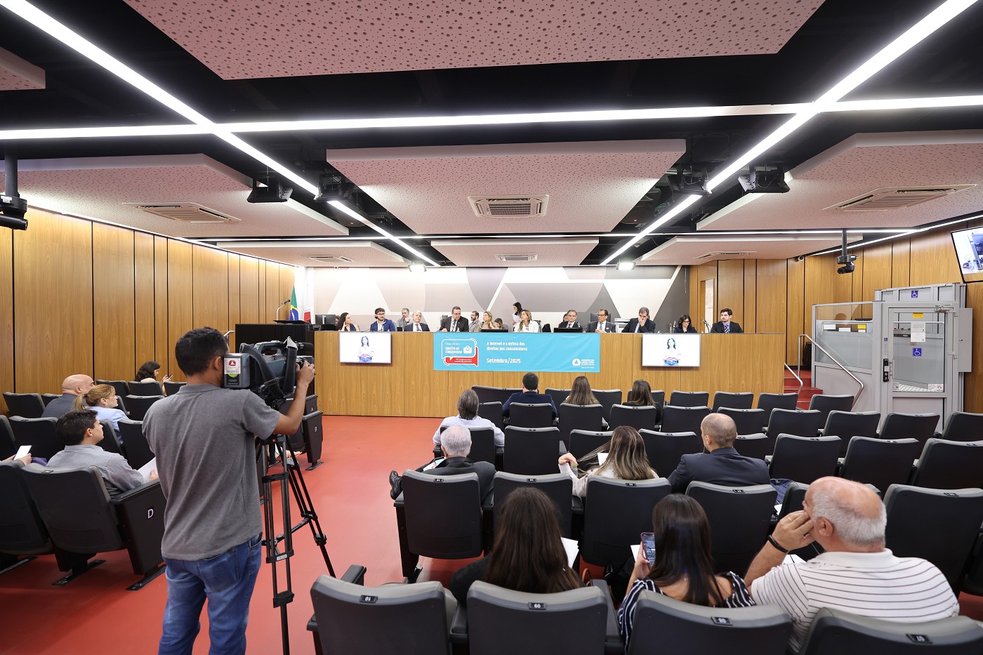 2º Encontro -  Fórum Técnico Direito do Consumidor: por melhores leis e relações de consumo (manhã)