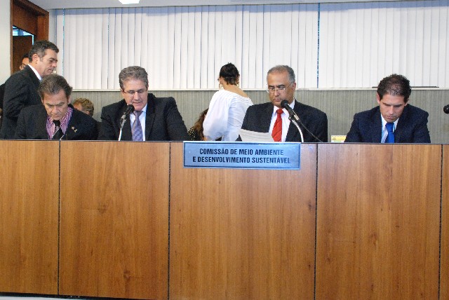 Após apreciação da comissão, o projeto segue para 2º turno no Plenário