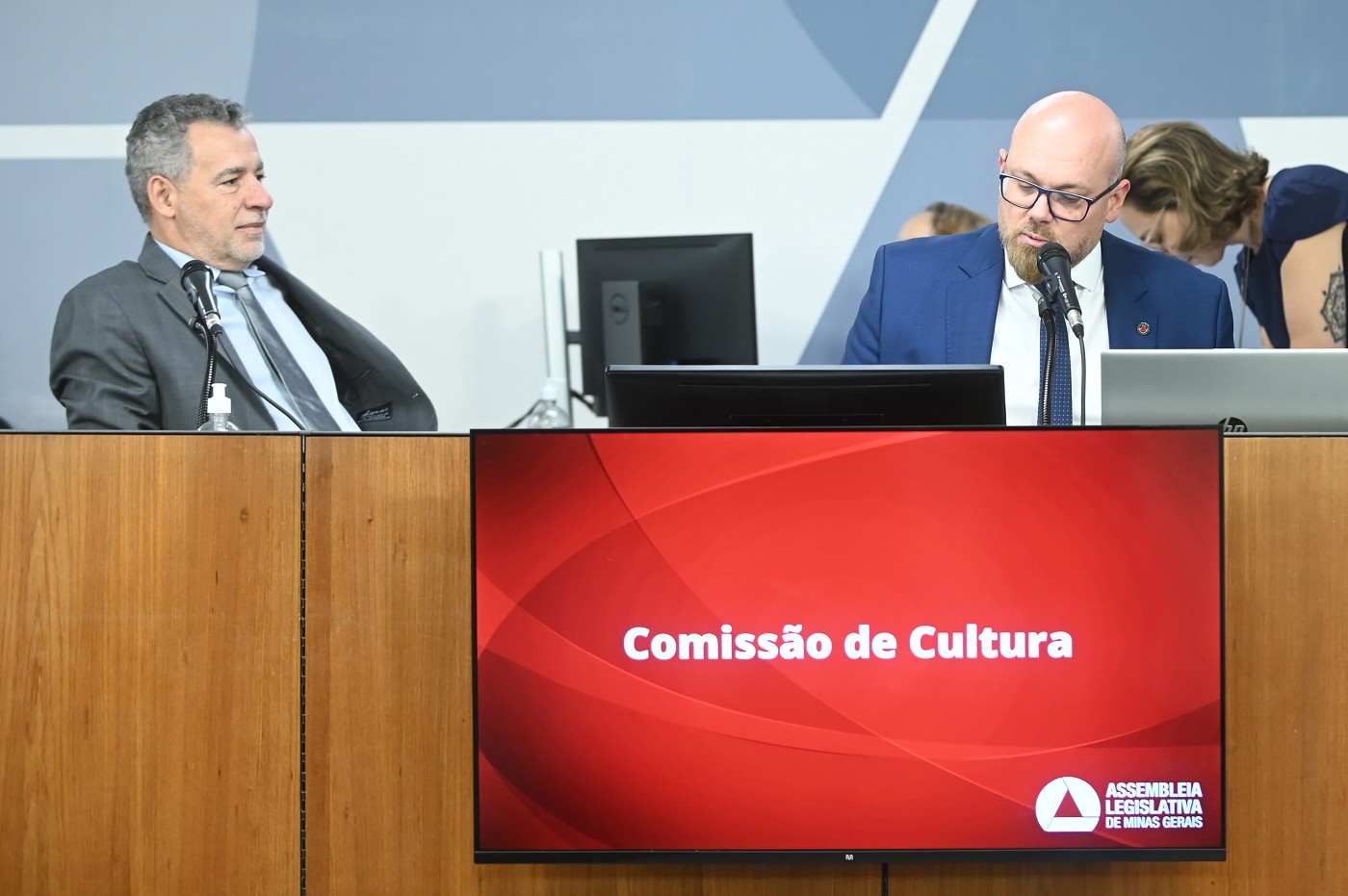 Comissão de Cultura - análise de proposições