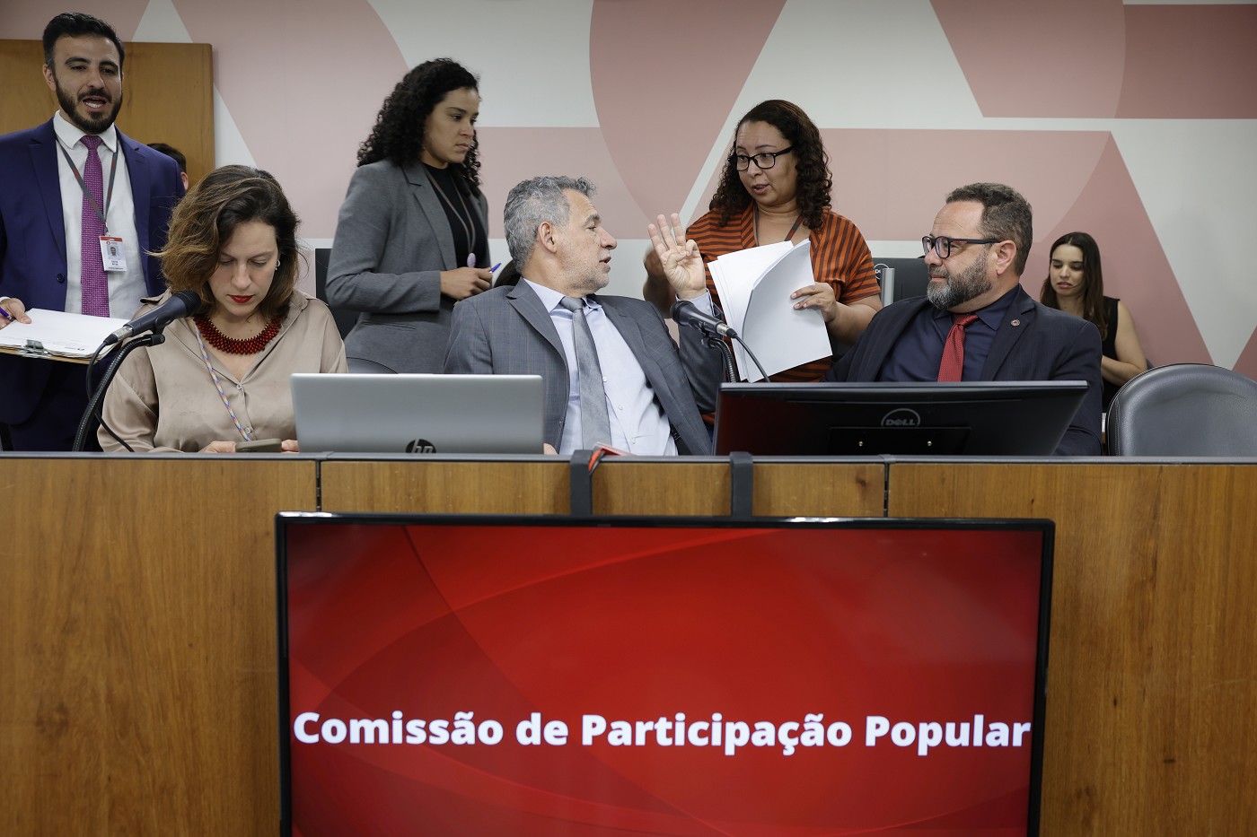 Comissão de Participação Popular - análise de proposições