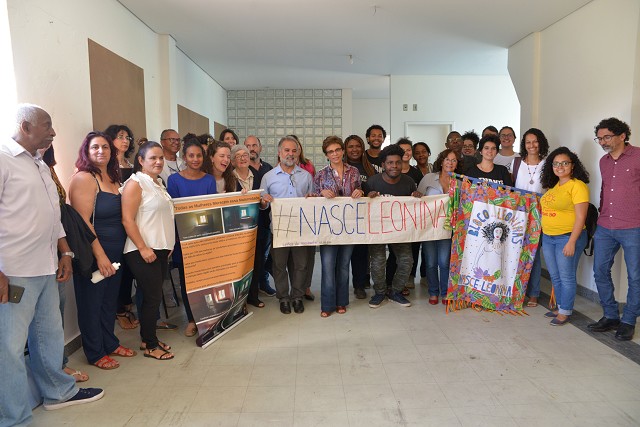Visita da comissão reuniu defensores da maternidade - Arquivo ALMG