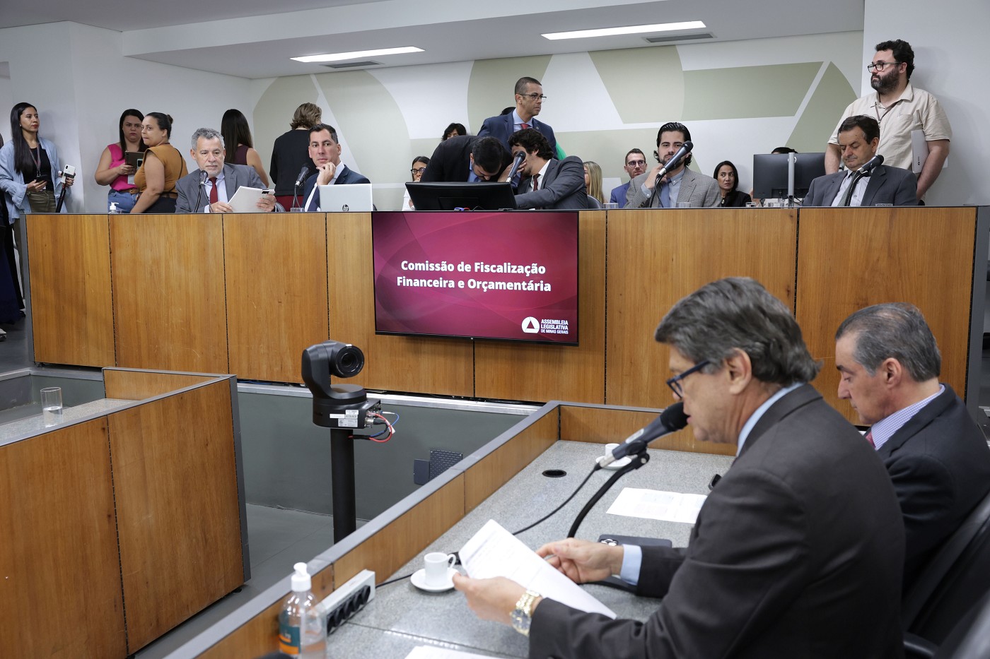 Comissão de Fiscalização Financeira e Orçamentária - análise de proposições