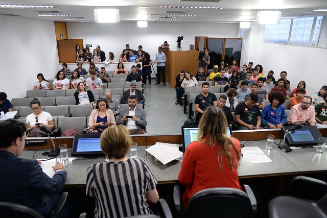 País é um dos que tem o menor número de pesquisadores em relação à sua população