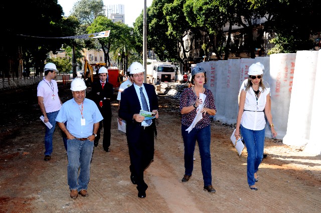 A Avenida Santos Dumont, no Centro, também passa por obras