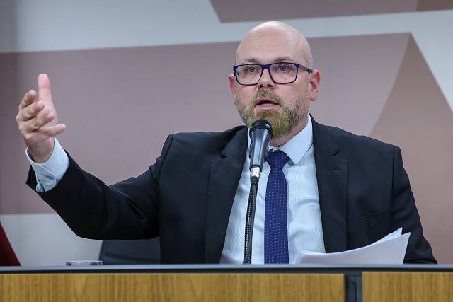 Comissão de Administração Pública - debate sobre a federalização da MGI