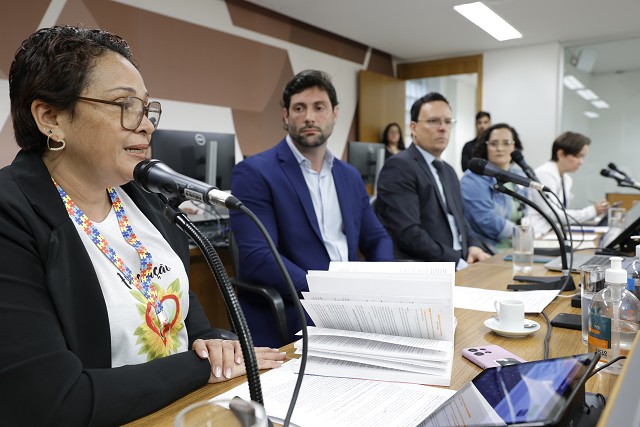 Comissão de Defesa dos Direitos da Pessoa com Deficiência - debate sobre o acolhimento de crianças com autismo em escolas mineiras