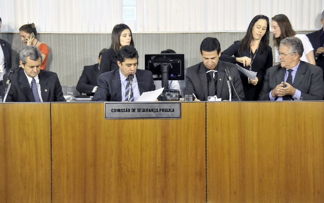 Comissão analisa proposições nesta terça-feira (10)